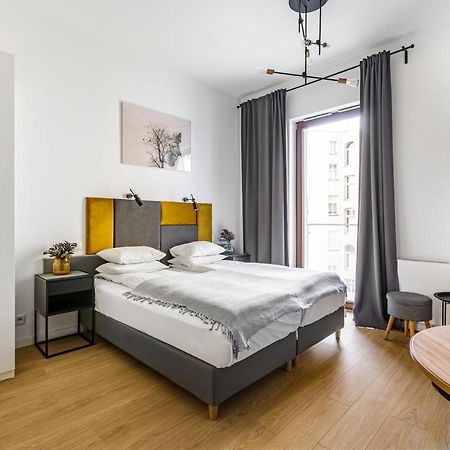 Homewell Apartments Zelazko Poznan Bagian luar foto