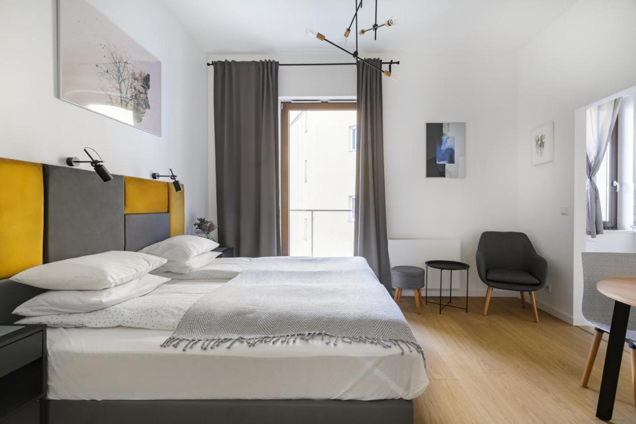 Homewell Apartments Zelazko Poznan Bagian luar foto